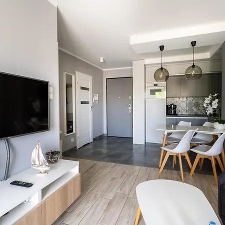 Batorego 7 Z Parkingiem Apartman *