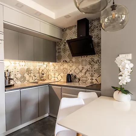 Batorego 7 Z Parkingiem