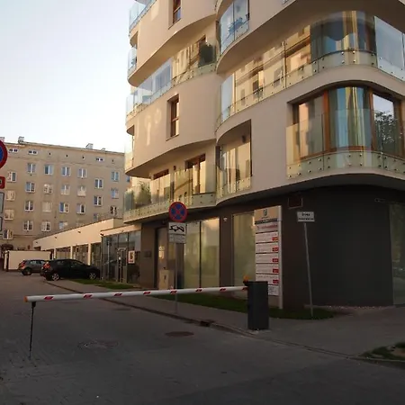 Batorego 7 Z Parkingiem Apartment Gdynia
