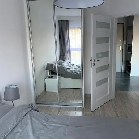 Batorego 7 Z Parkingiem Apartment *